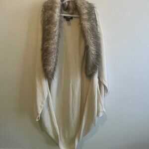Ashley Stewart Faux Fur Collared Open Front Cardigan Poncho Cape in size 22/24